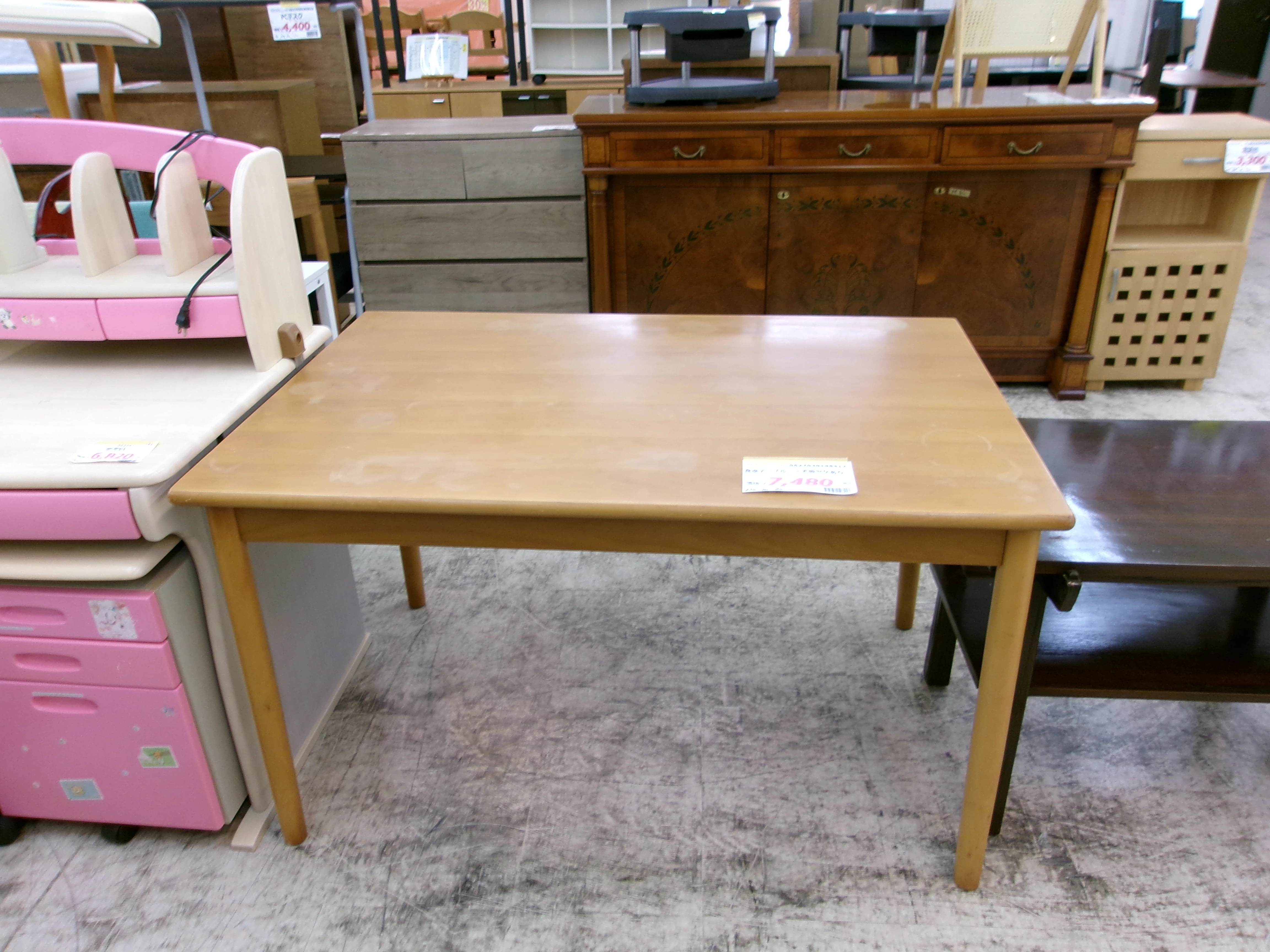 ID:198417 食卓テーブル 円形焼けあり | 家具 | 取扱商品 | 生活館