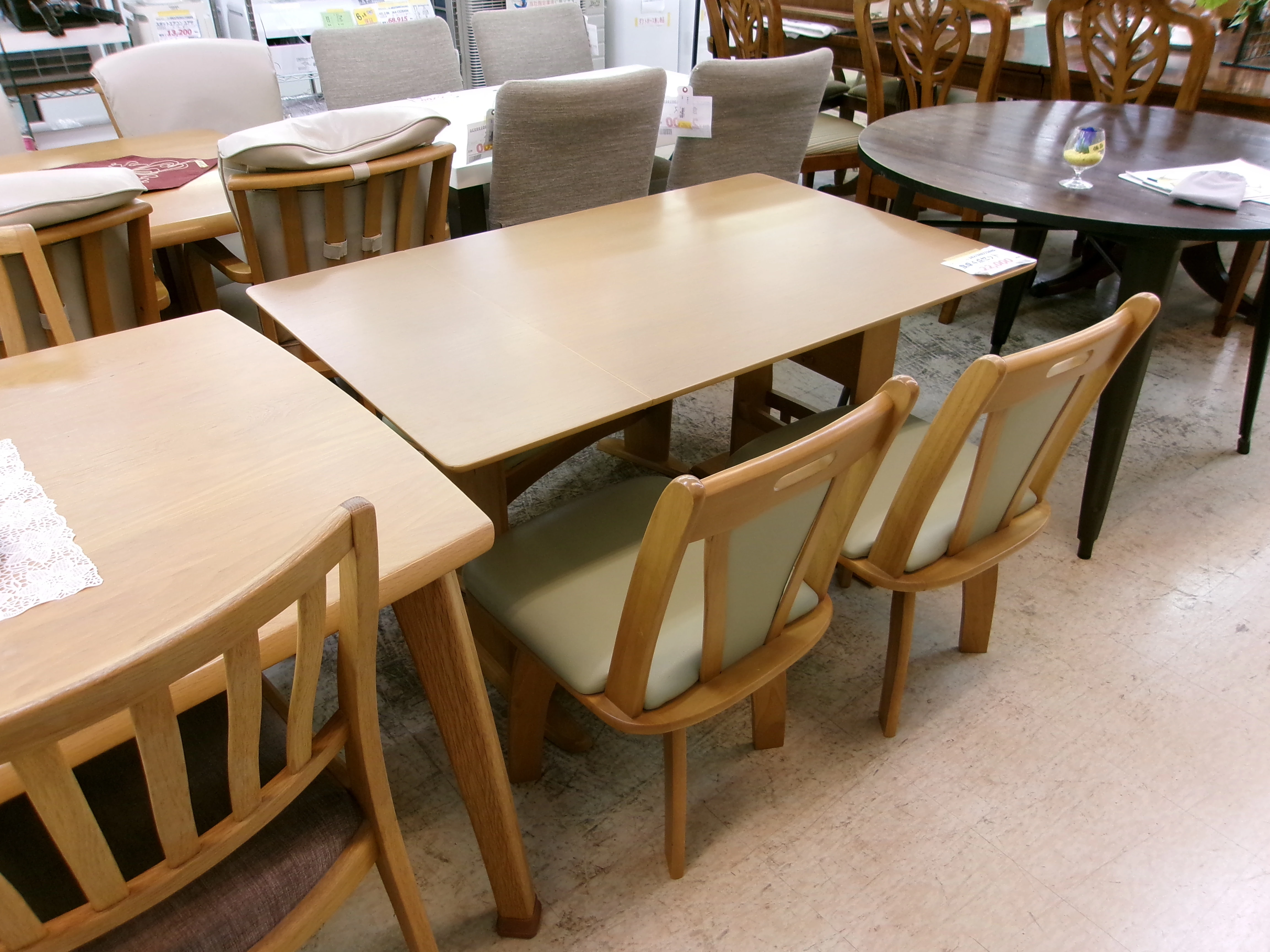 ID：770645 食卓4点セット | 家具 | 取扱商品 | 生活館